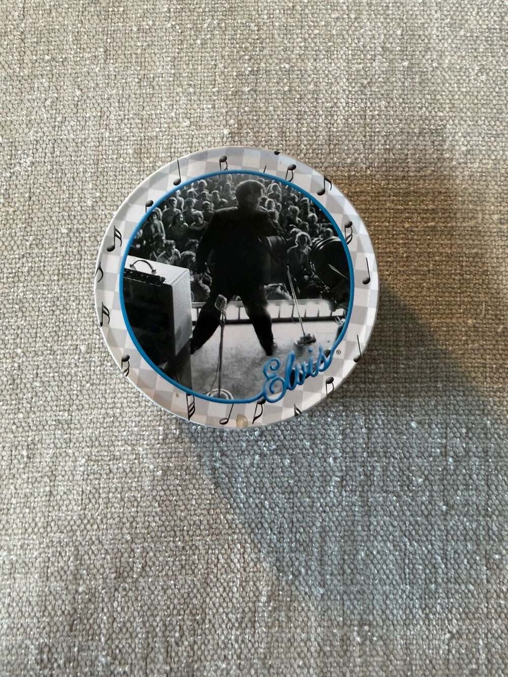 Vintage Elvis Presley Metal Coaster Set of 4 in Round Collectible Tin